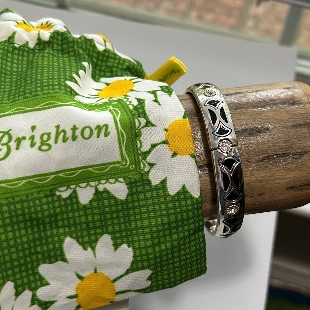 Brighton Capella Bangle Bracelet Magnetic Hinged Black Enamel Silver Plated - Picture 7 of 16